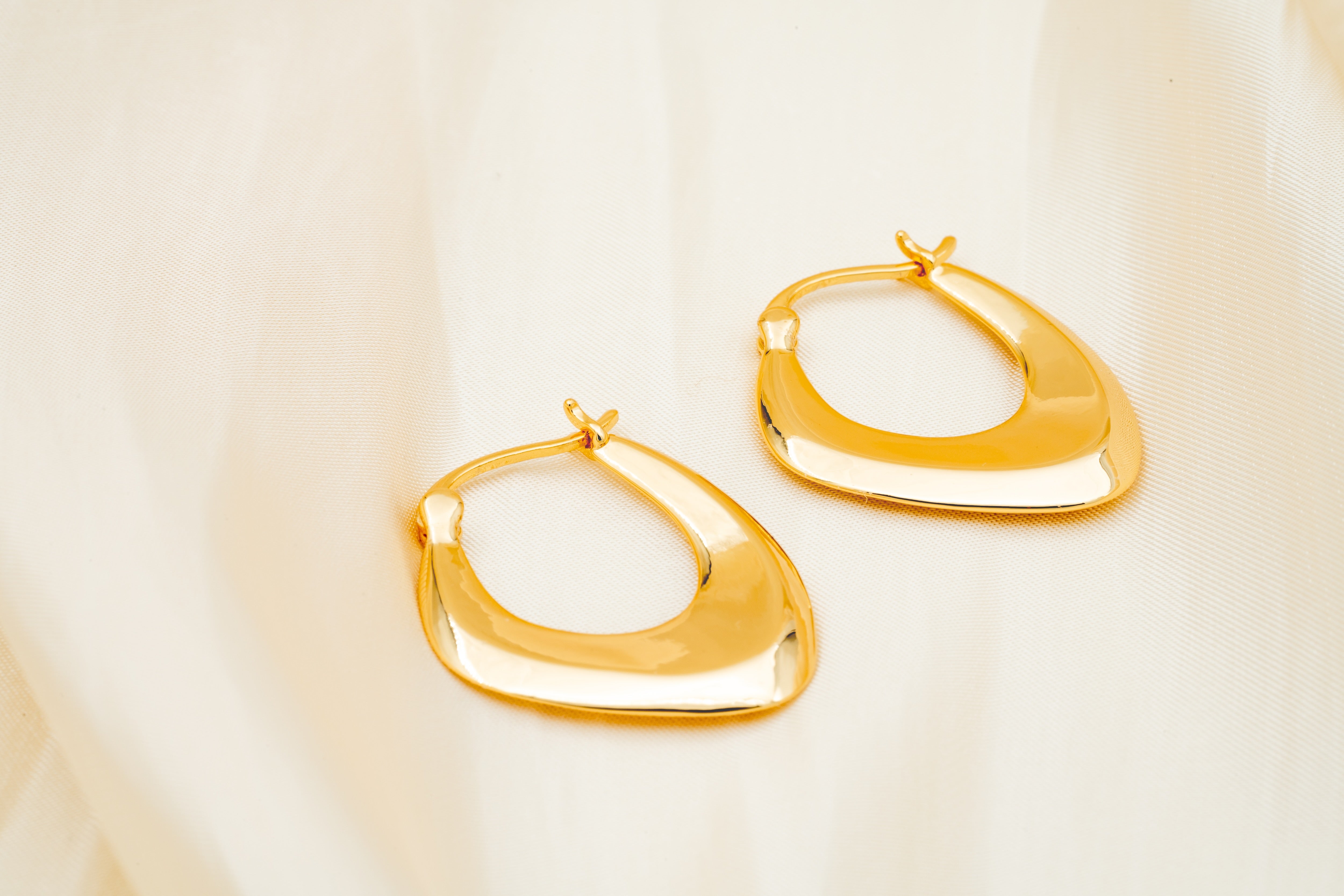 Dual-Tone Minimalist Hoop Earrings