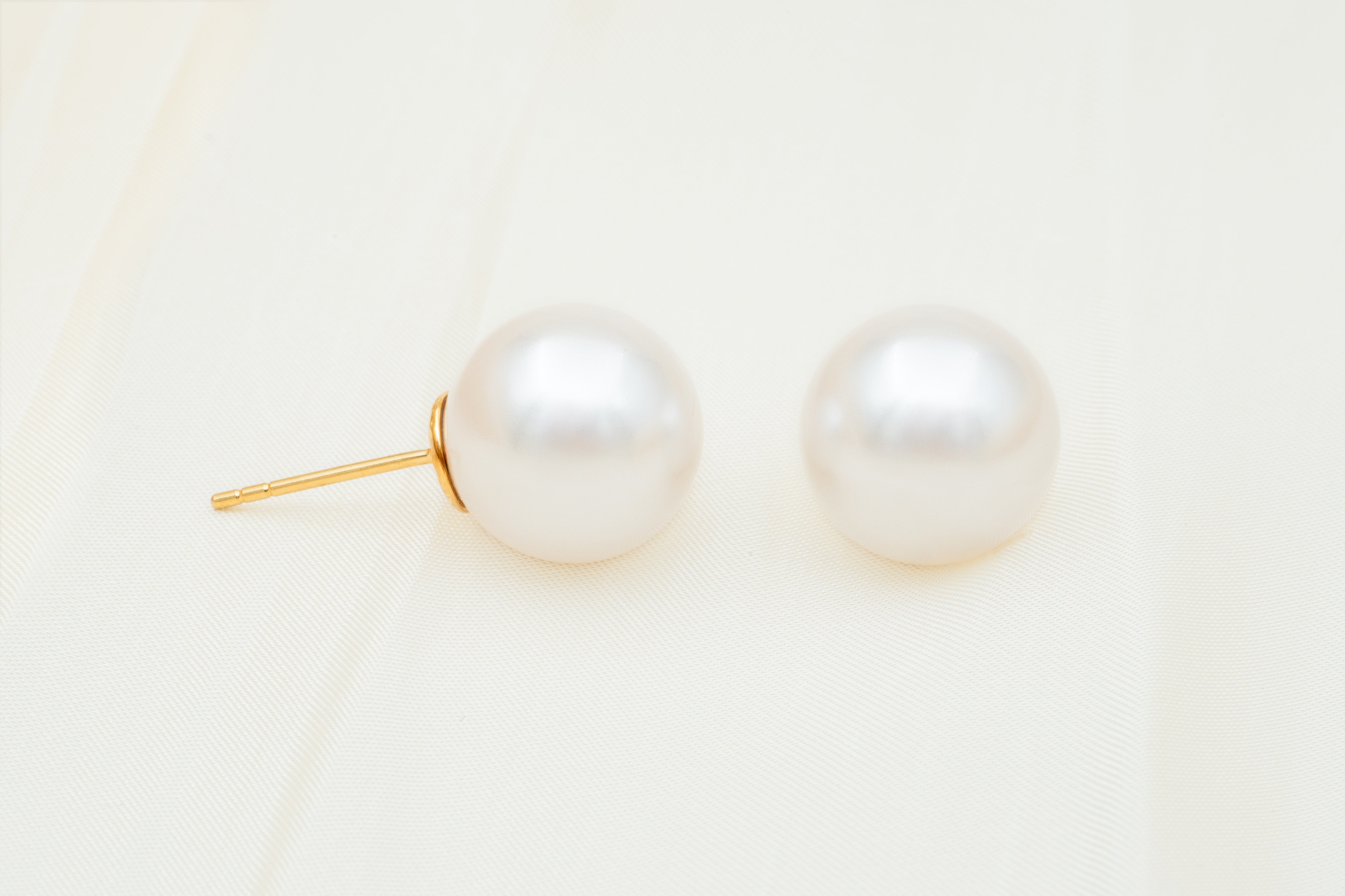 Classic Crystal Pearl Stud Earrings